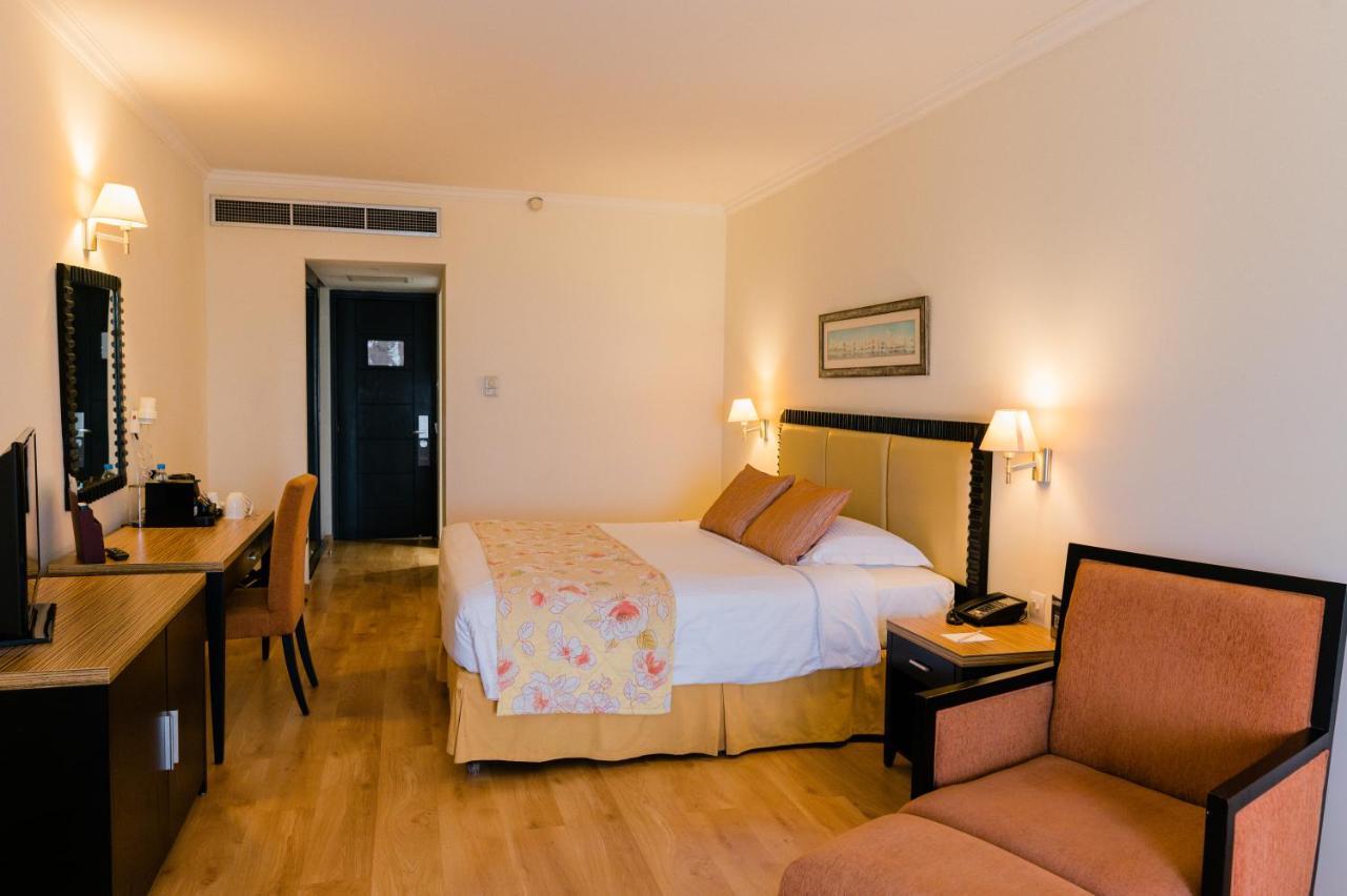 Elias Beach Hotel Limassol Eksteriør billede
