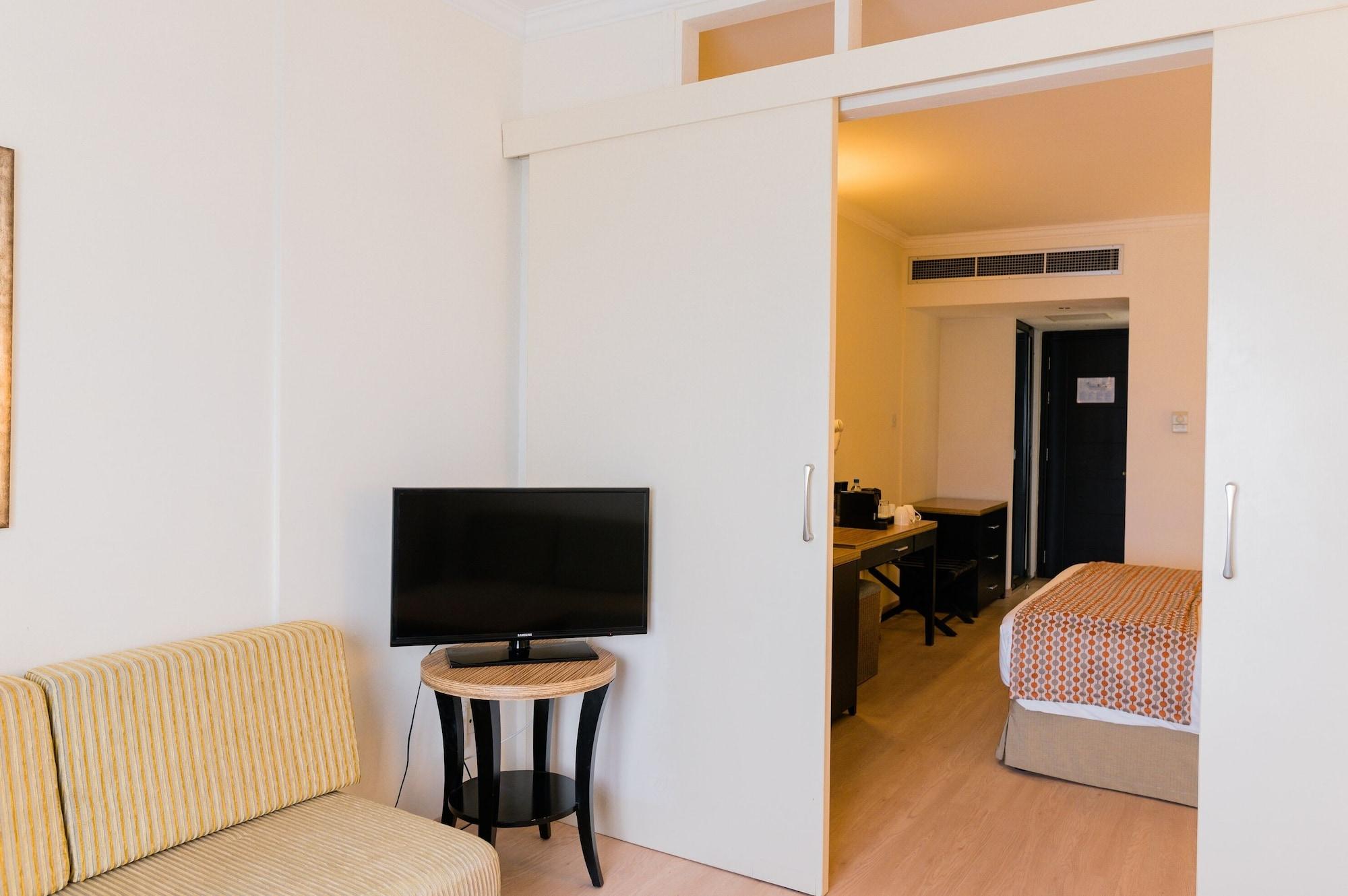 Elias Beach Hotel Limassol Eksteriør billede