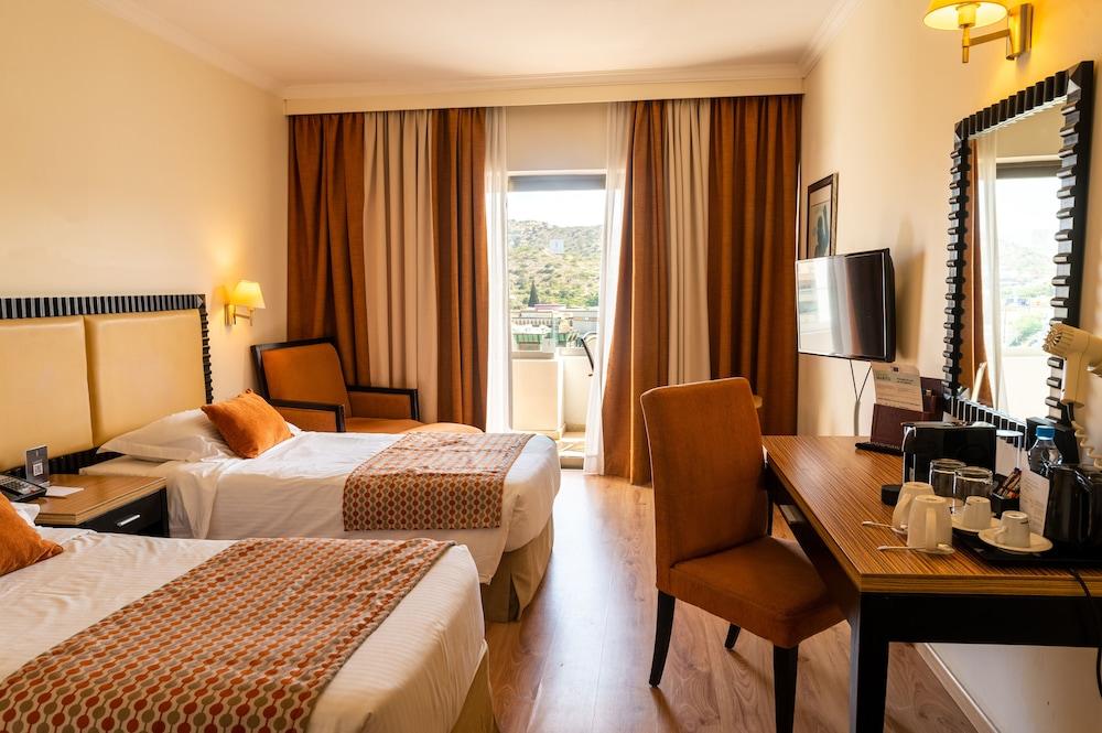 Elias Beach Hotel Limassol Eksteriør billede